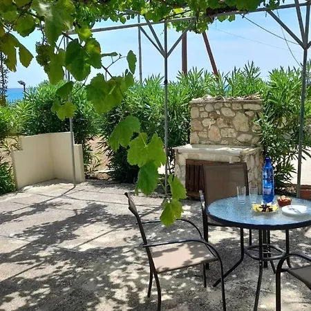 Beachfront Oleanders House In Skala 펜션 Skala (Kefalonia)