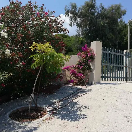 Feriehus Beachfront Oleanders House In Skala *